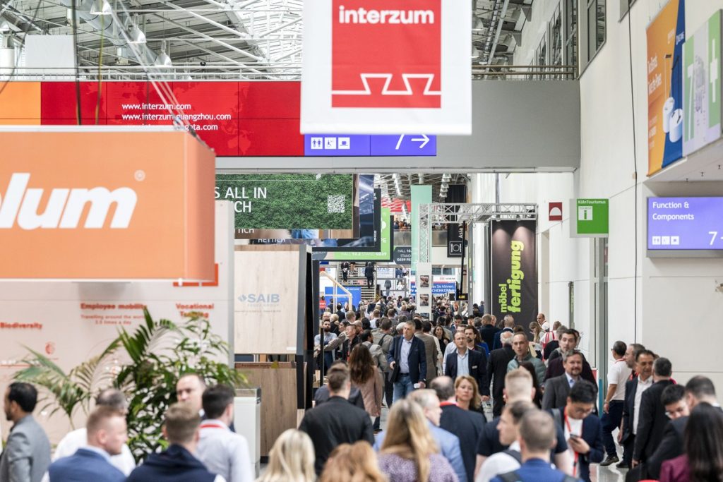 参加 2025 年德国杜塞尔多夫 Interzum 展会